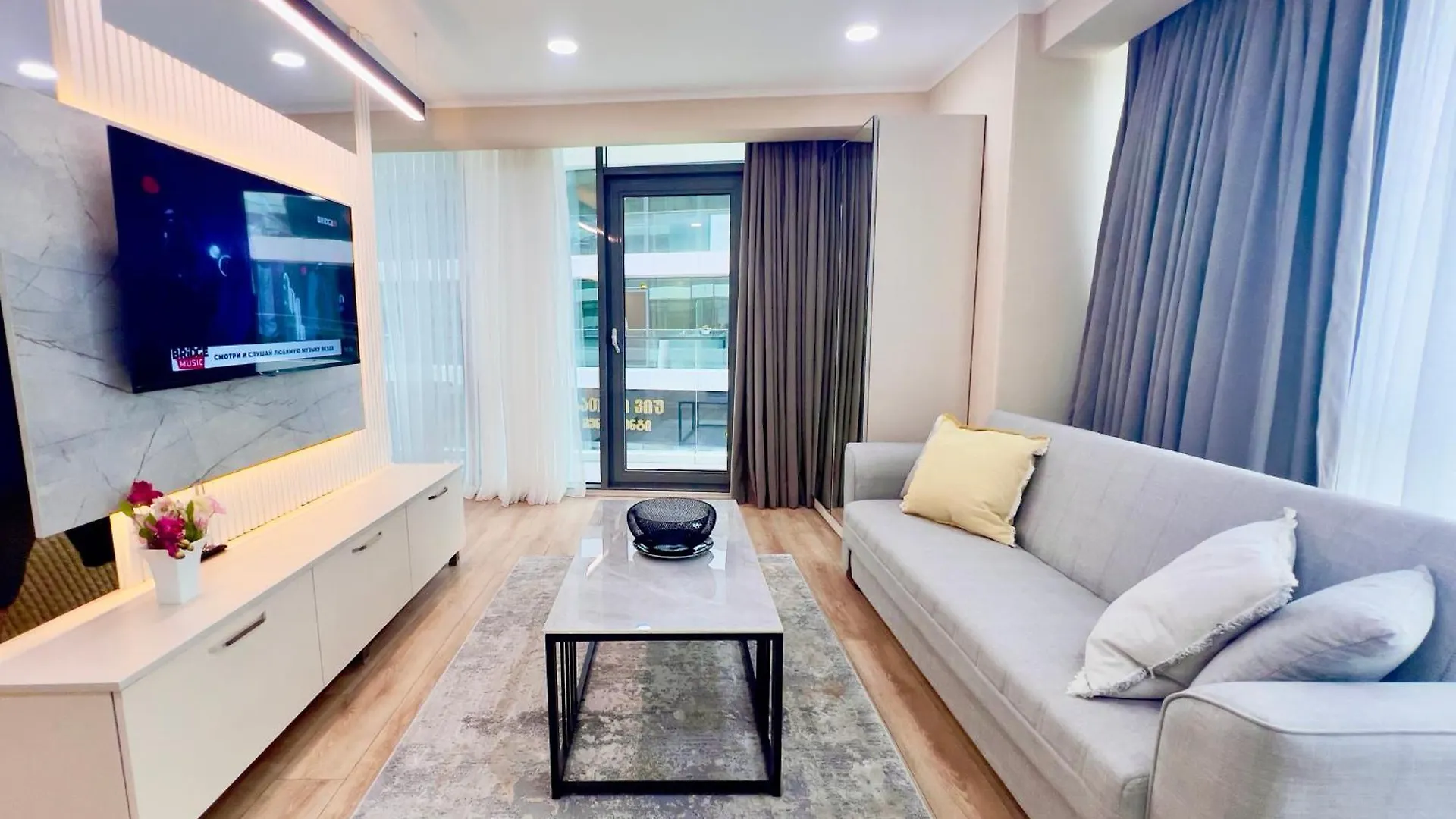 Luxury Apartment In Batumi View With Sea View