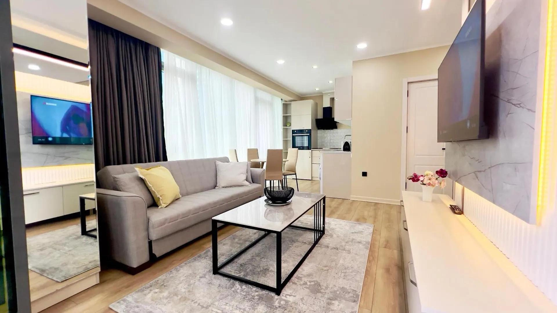 Luxury Apartment In Batumi View With Sea View