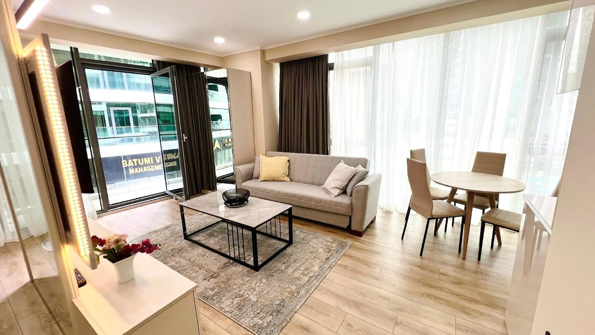 Luxury Apartment In Batumi View With Sea View